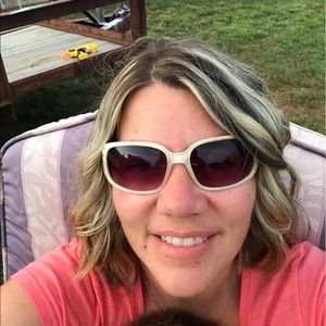 Meet your Posher, Keri