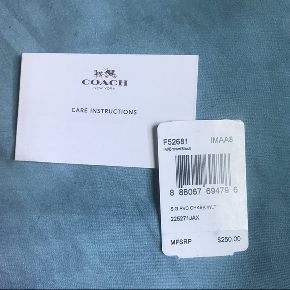 SOLD Coach Signature Logo Trifold Wallet - Picture 4 of 4