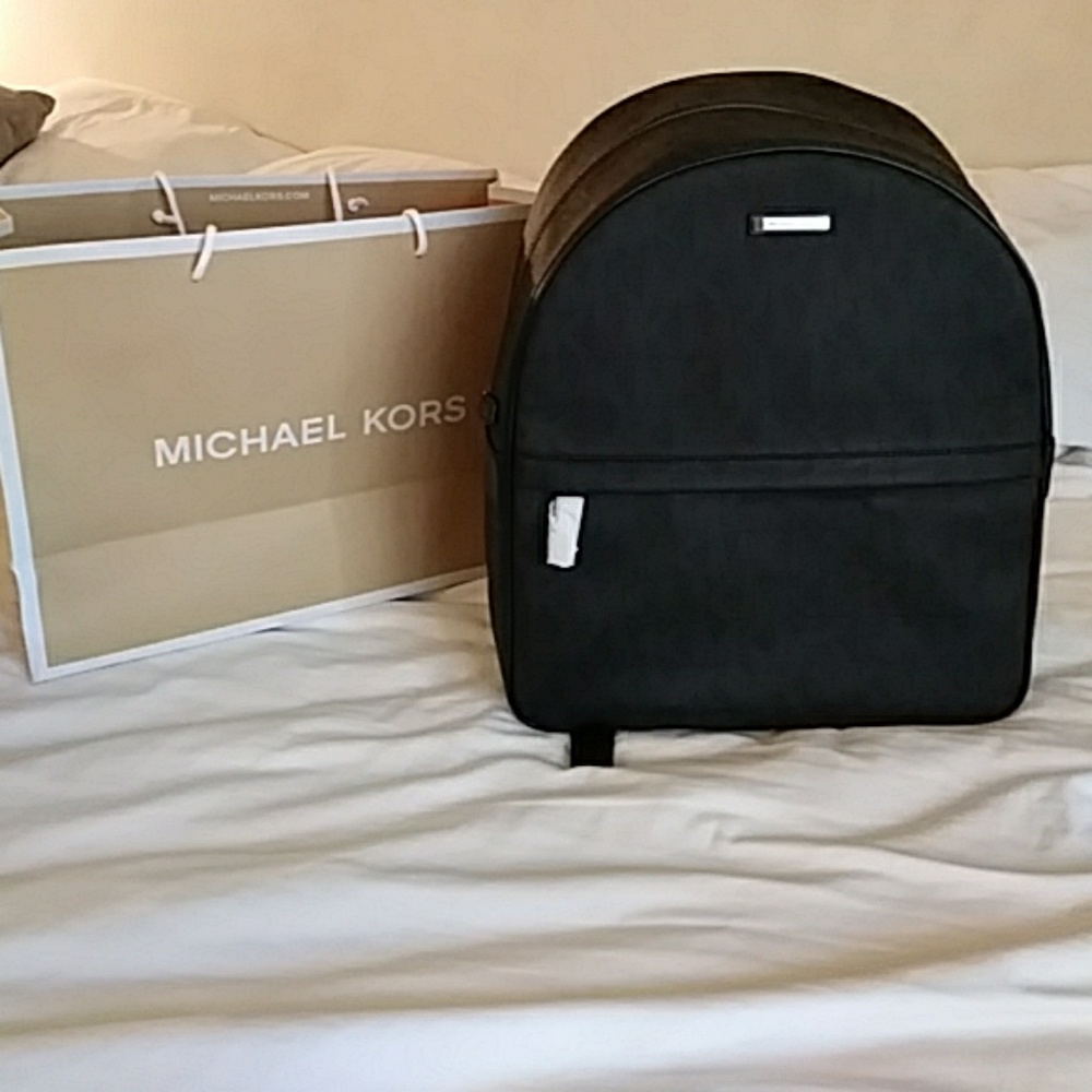 🚫SOLD🚫Michael kors jet set  backpack