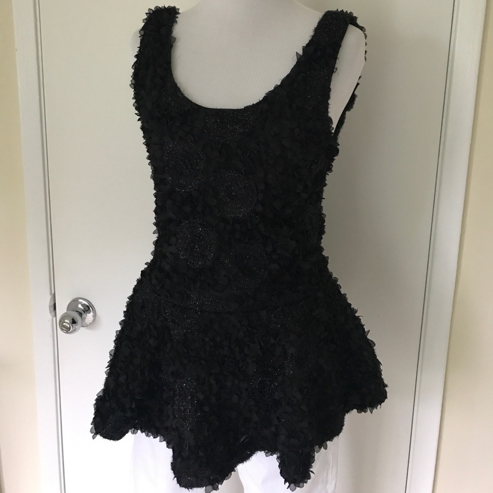 ORIGINAL BLACK TOP WITH BASQUE.