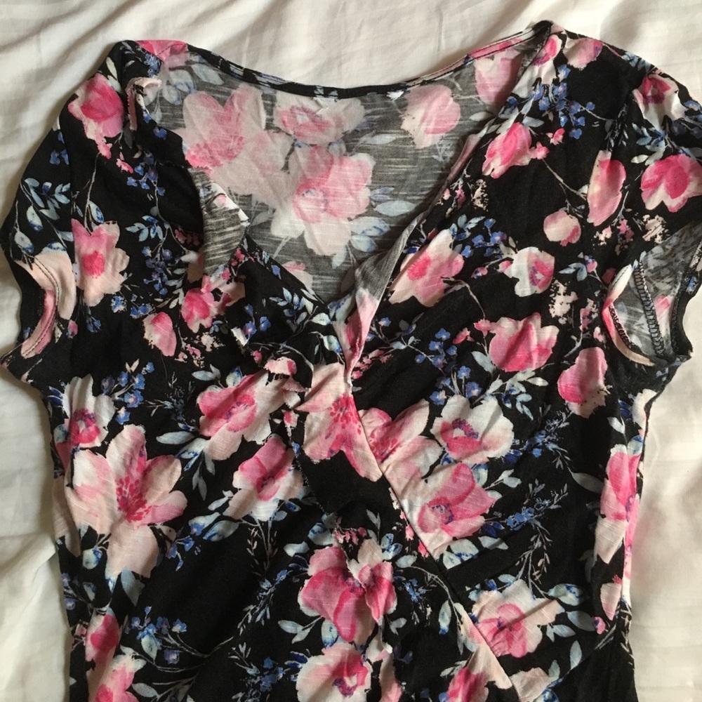Flowered top - Picture 2 of 3