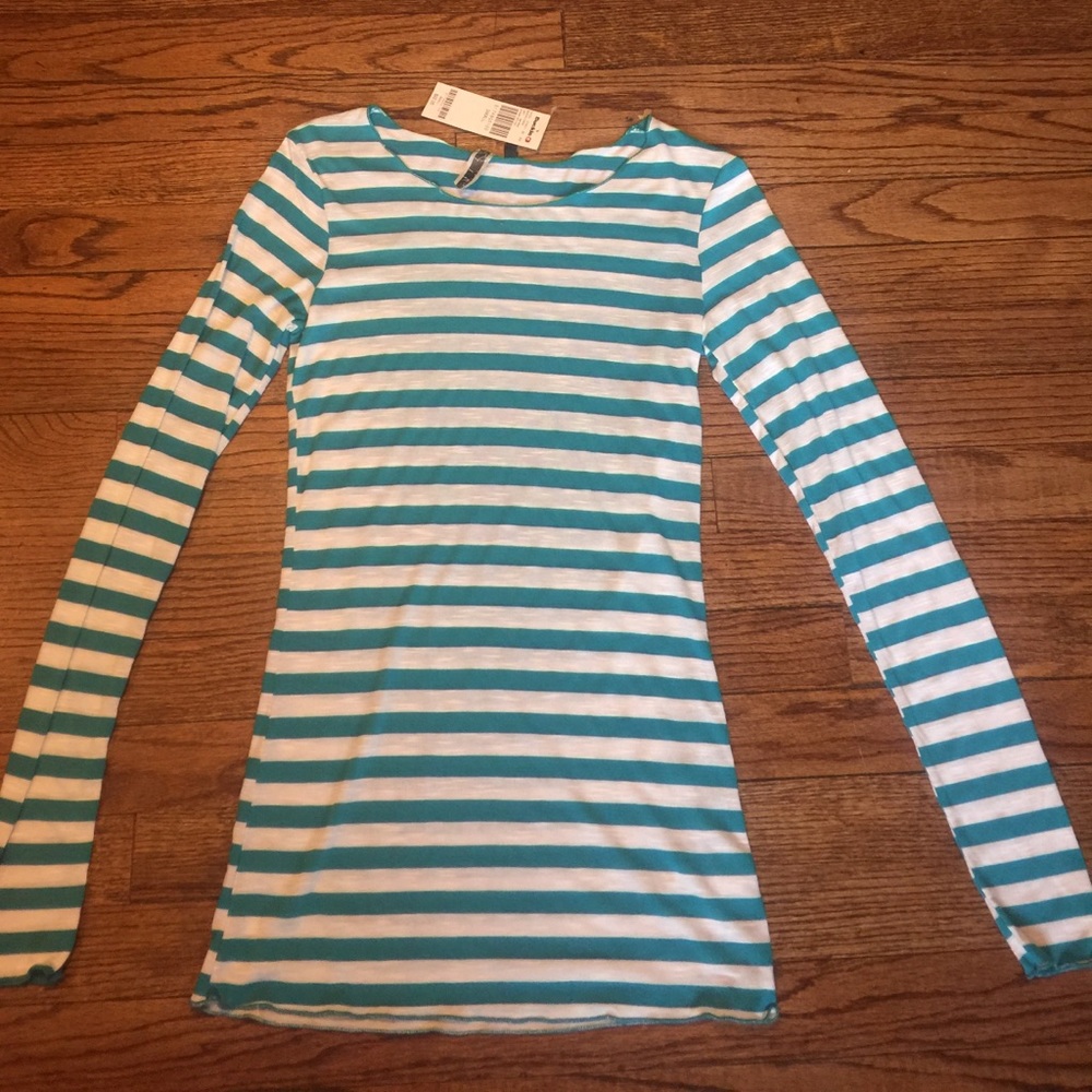 NWT buckle long sleeve striped shirt