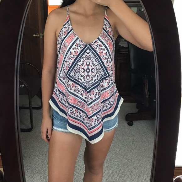 Patterned Tank top - Picture 3 of 3