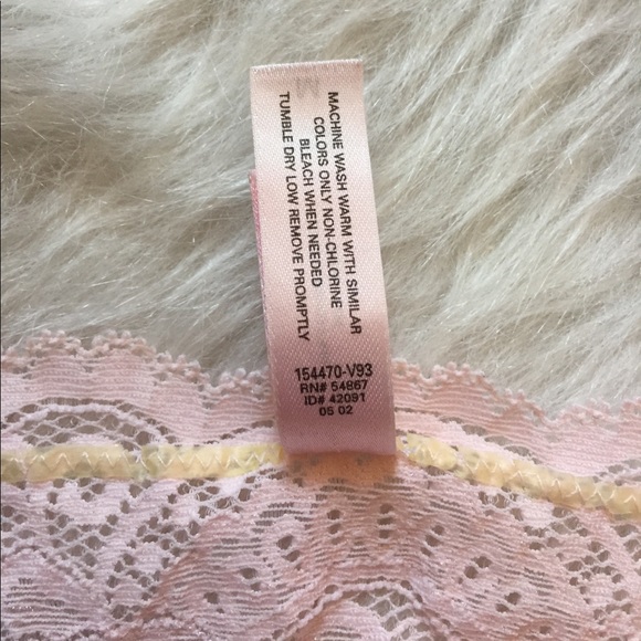 🔻 {Victoria's Secret} old school pink bralette - Picture 7 of 8