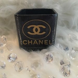 Black glittered make-up\brush holder