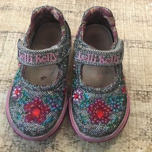 Size 21 (toddler 5) silver Lelli Kelly