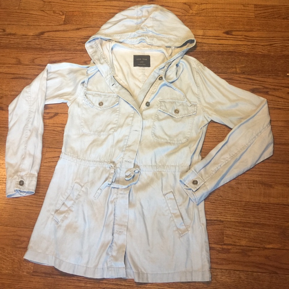 Love tree light weight jacket size large