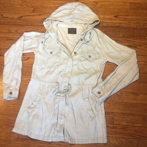 Love tree light weight jacket size large