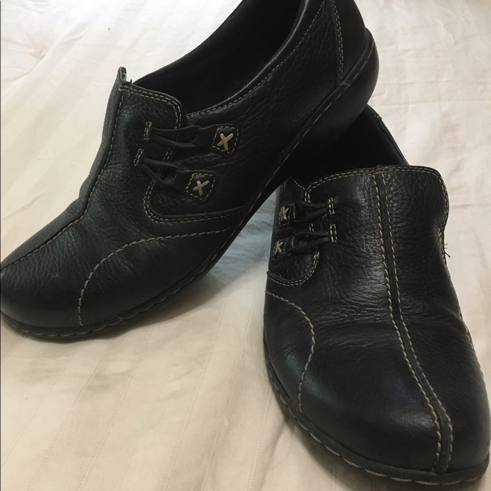 Clarks Size 10 Leather Slip-ons