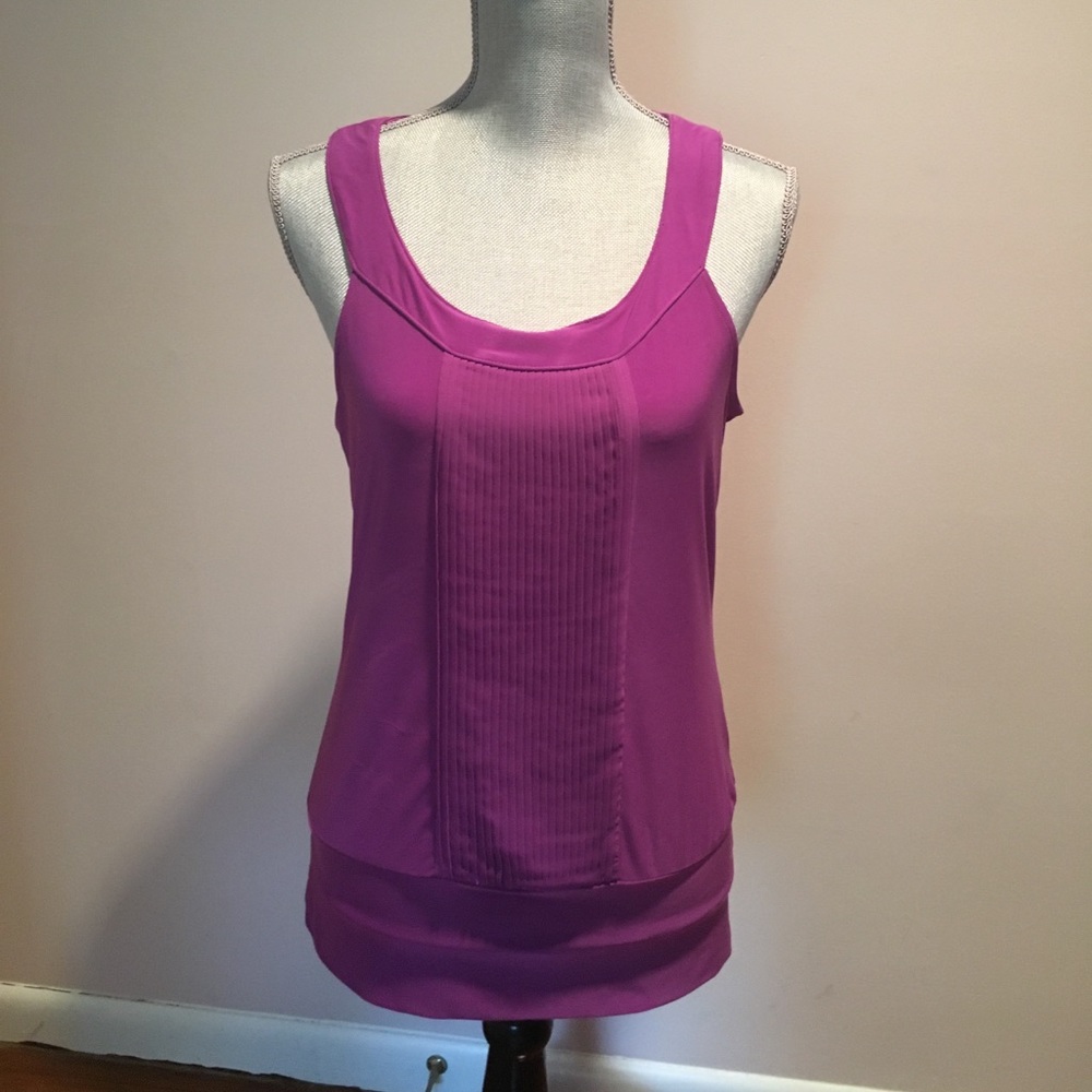 💕The Limited pleated front tank top 💕