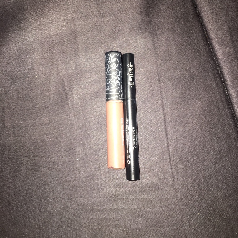 Eyeliner and lip