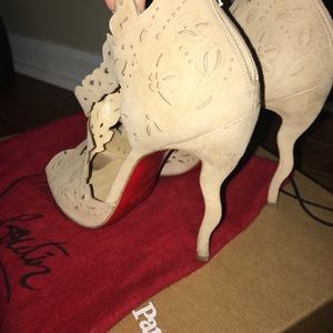 Unique curved heel suede nude louboutin