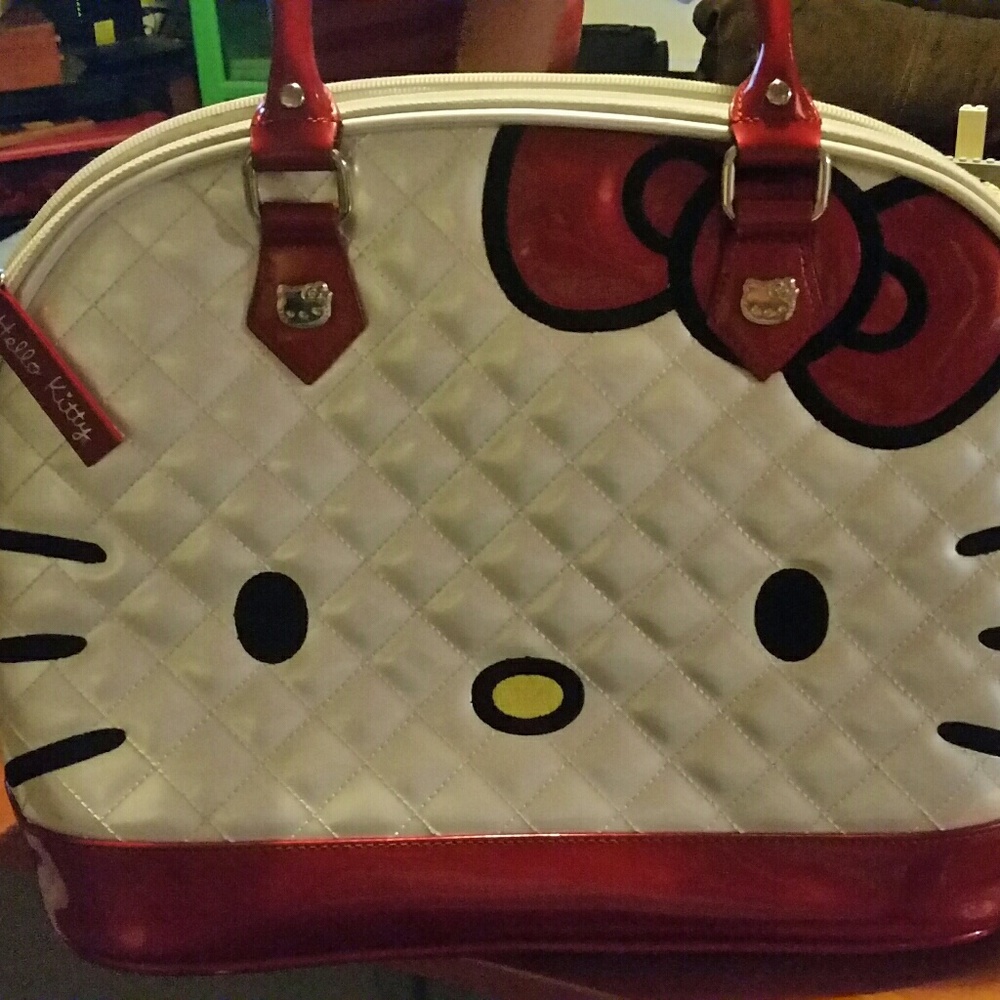 Hello Kitty Purse; new, no tag