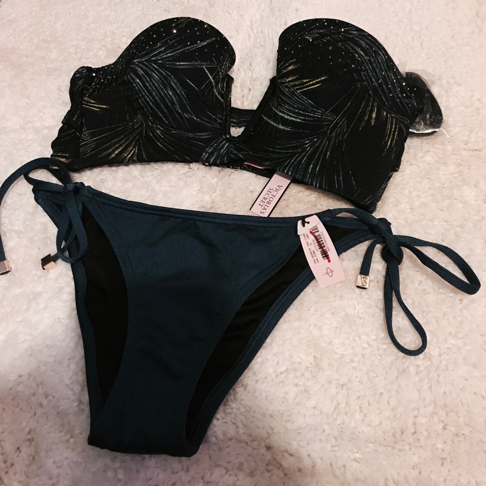 ⭕️SOLD⭕️ NWT Victoria Secret Rare Bikini! 🌼