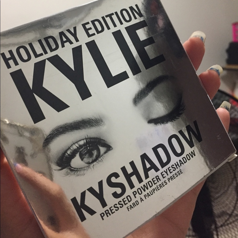 KYLIE COSMETICS HOLIDAY 2016 EYESHADOW PALETTE
