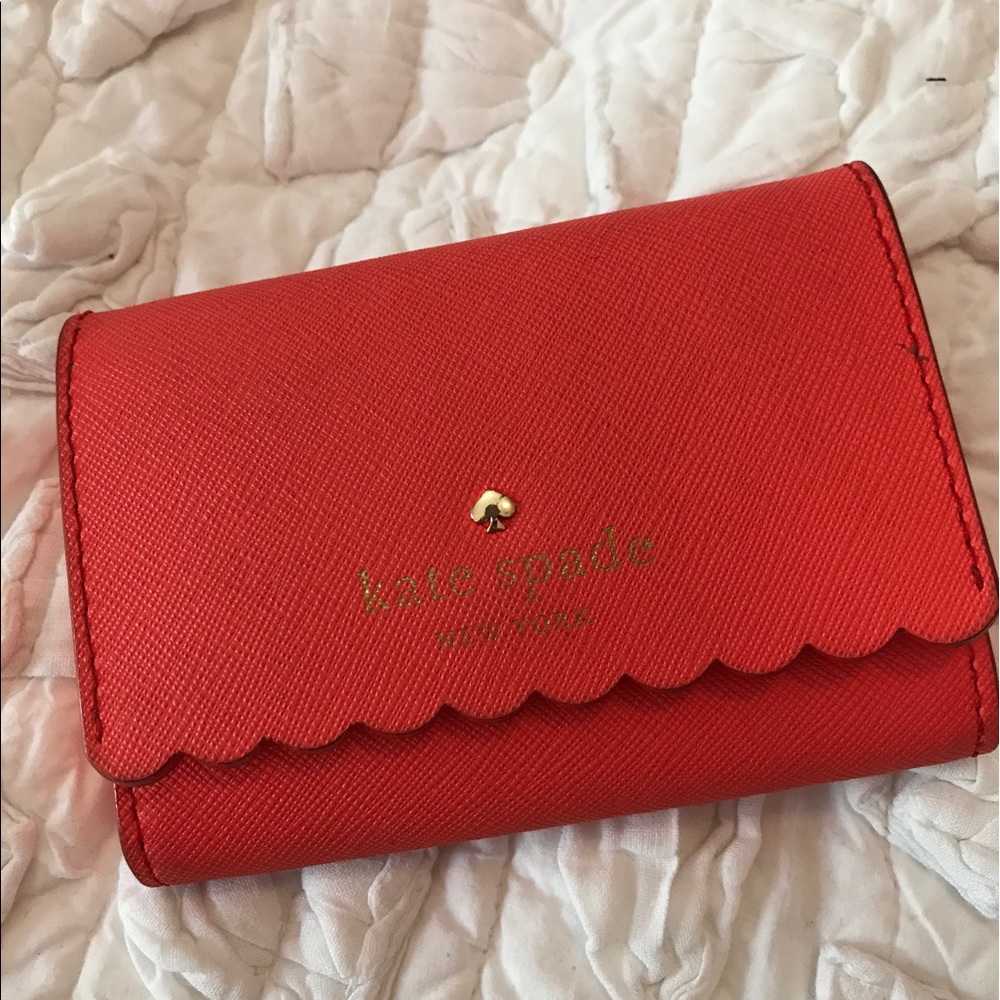 Kate Spade Scalloped Wallet