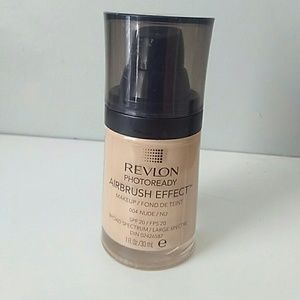 Revlon Photo ready Airbrush Effect