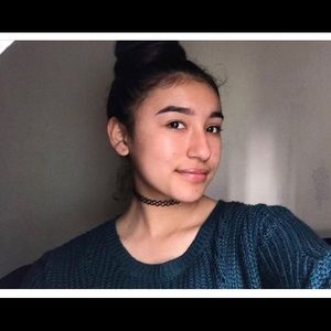 Meet your Posher, Itza