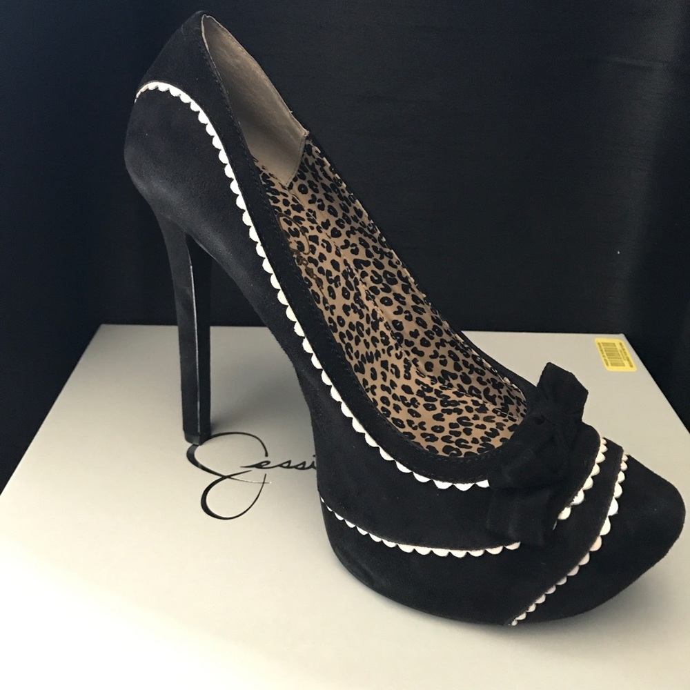 New!!! Jessica Simpson Heels/ NO Trades