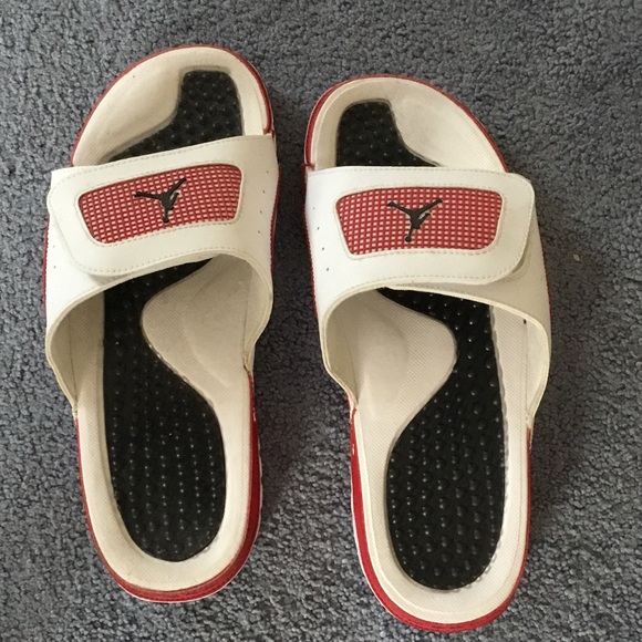 jordan retro flip flops