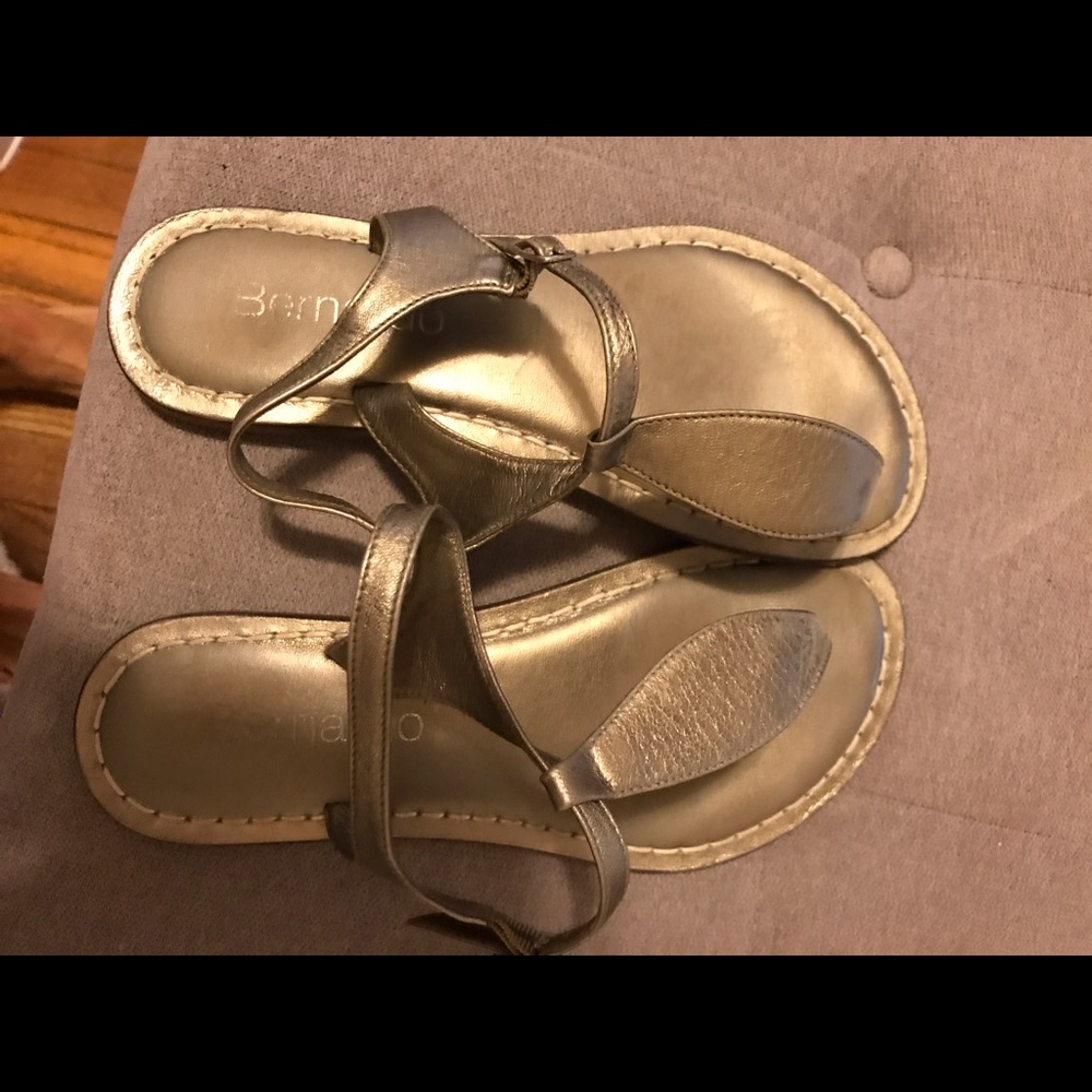 Bernardo Metallic Flats