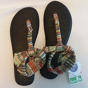 Sanuk sandals