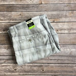 NWT IZOD GOLF SLACKS