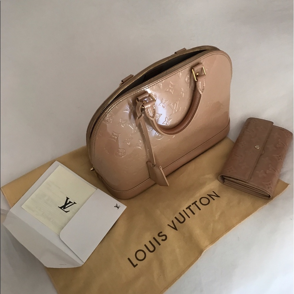 Authentic Louis Vuitton Alma MM wallet separate *
