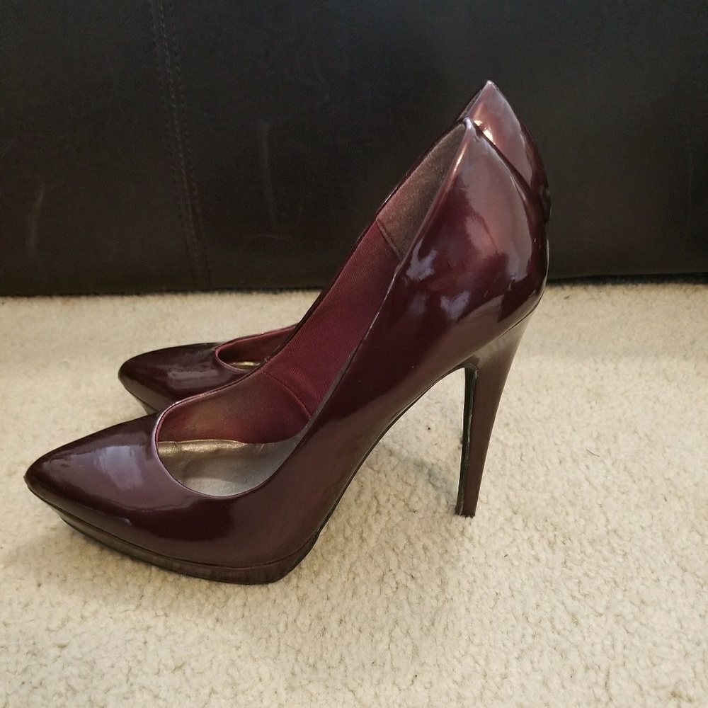 Burgundy pointy toe pumps