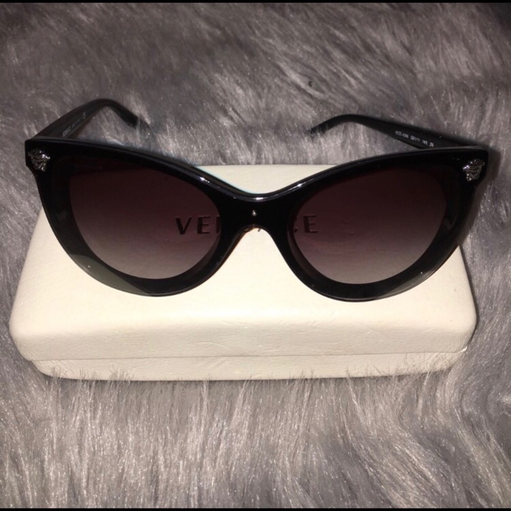 VERSACE SUNGLASSES