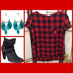 Super cute plaid maternity shirt