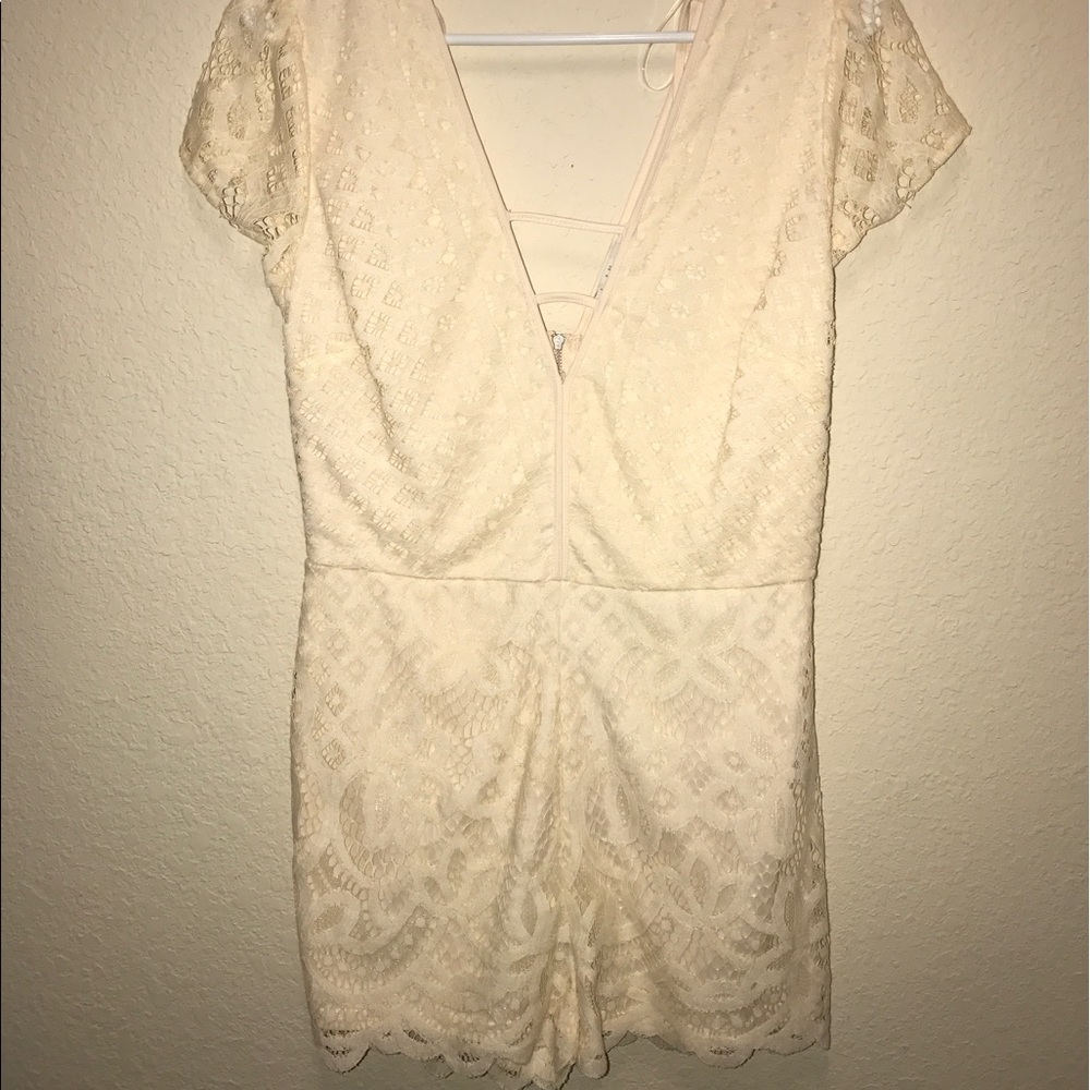 Medium Cream Lace Charlotte Russe Romper NWOT