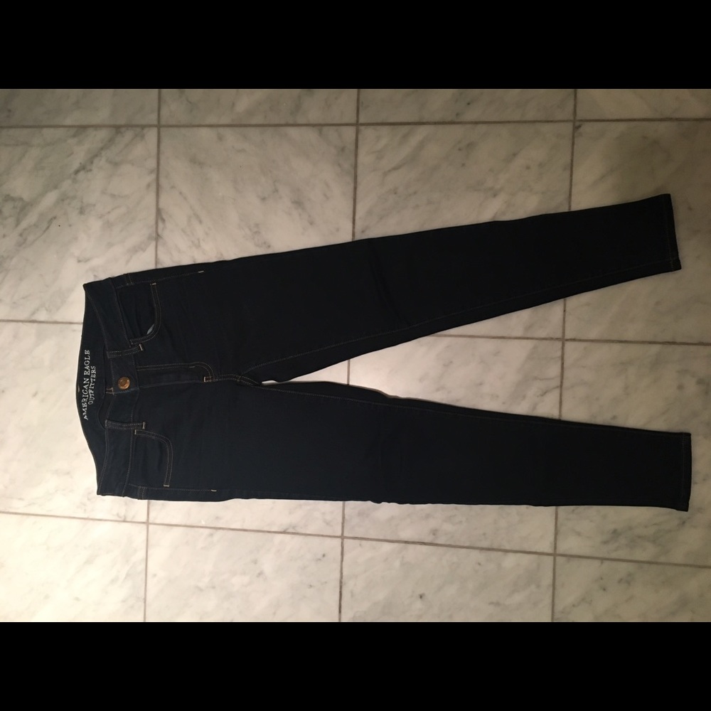 American eagle dark wash skinny jeans