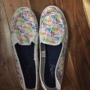 WOMENS SIZE 10 FLAMINGO SLIP ON