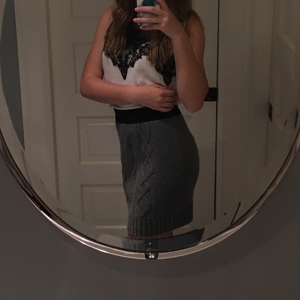 Gray knit pencil skirt