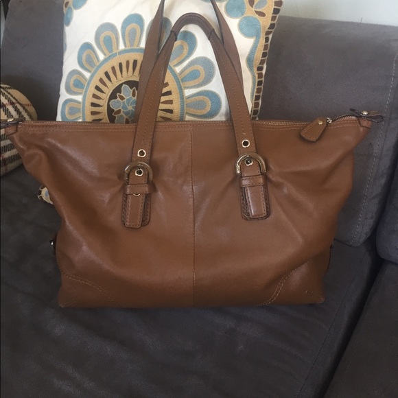 Coach Bag - Picture 2 of 6