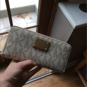 Michael Kor's Jet Set Travel Wallet