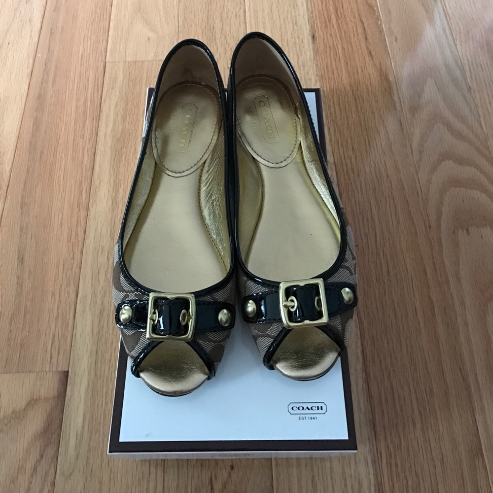 Coach Leana Signature Flats with receipt & box