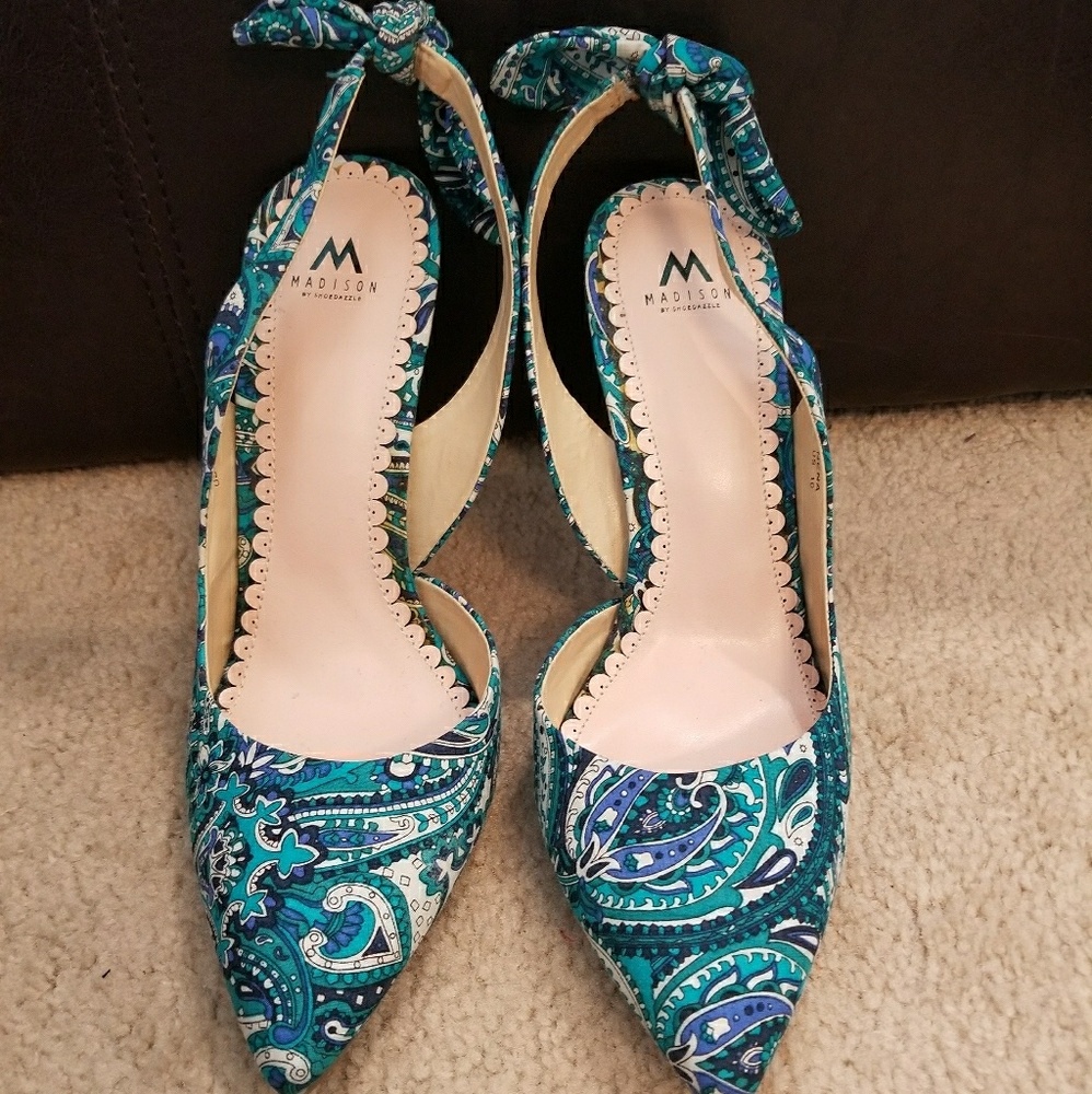 Brand New sling back pointy toe heels