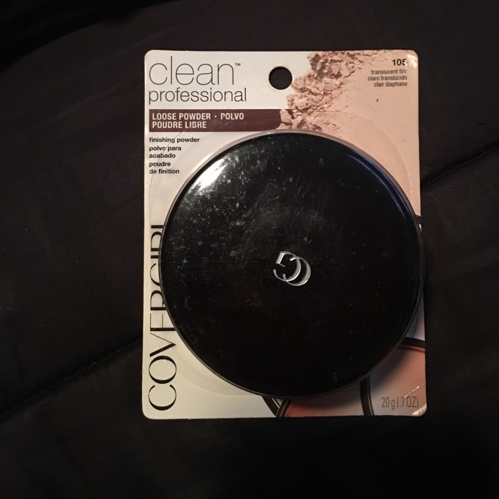 Loose powder cover girl