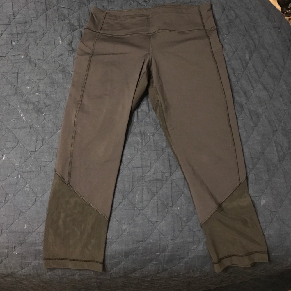Lululemon Athletica marathon crop - never worn