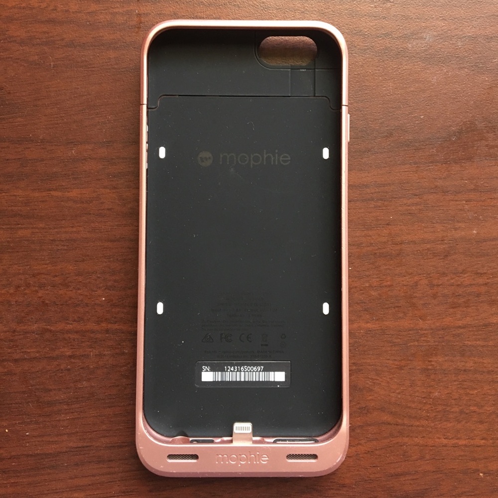 Mophie charger case for i-phone 6 and 6s