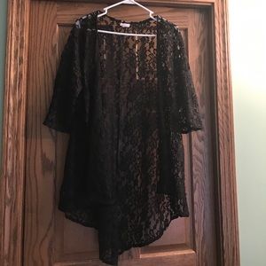 Lularoe Monroe kimono