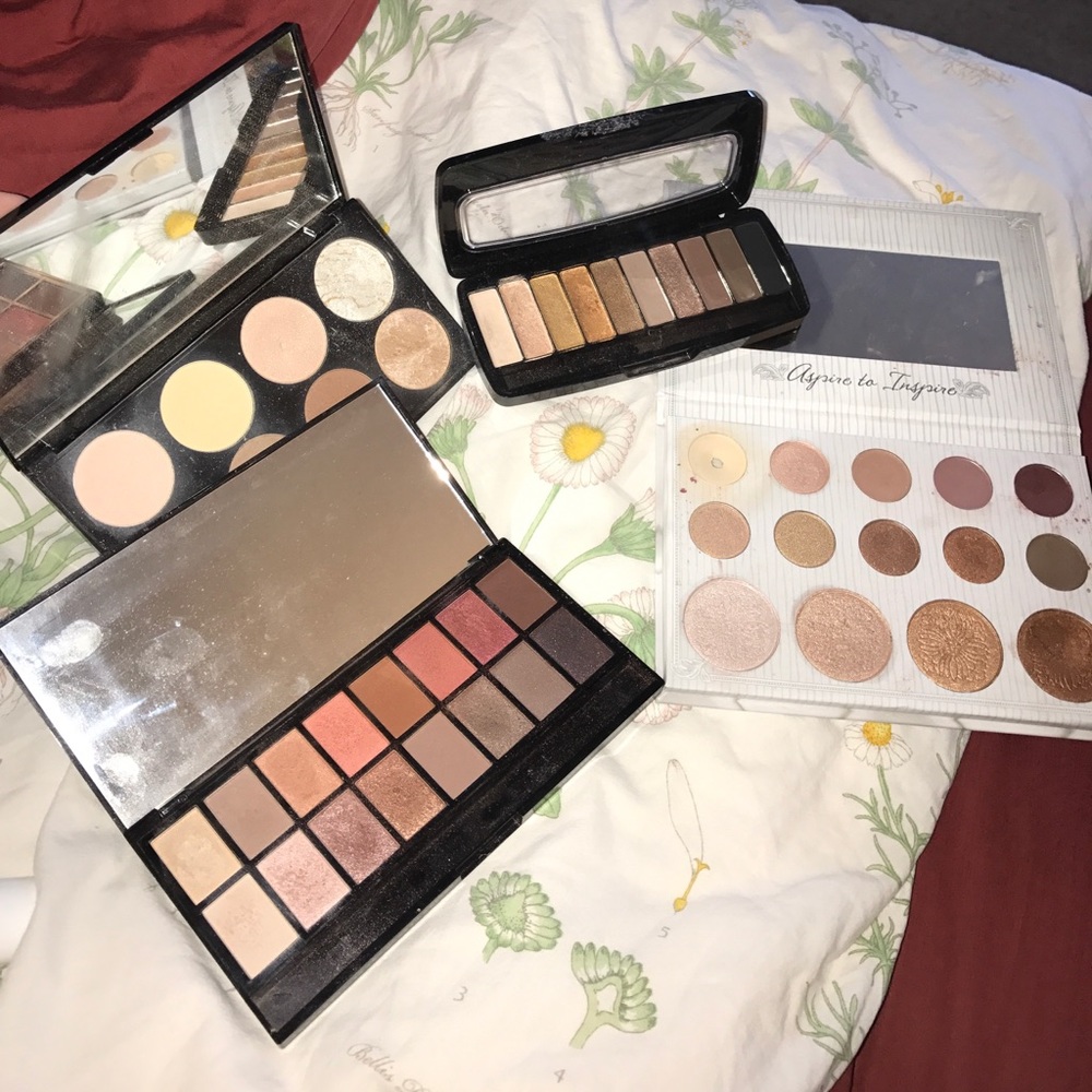 EYESHADOW BUNDLE