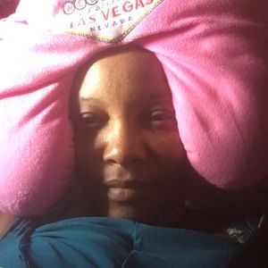 Meet your Posher, Felisha