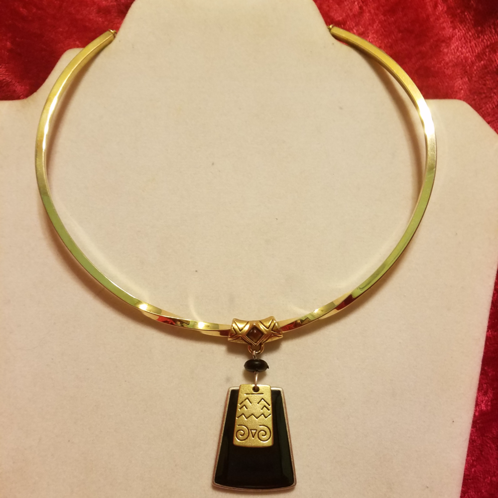 Kenneth Cole Necklace grouping - Picture 1 of 4