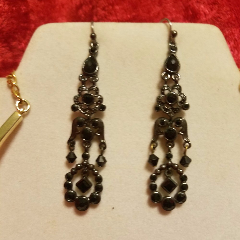 Kenneth Cole Necklace grouping - Picture 3 of 4
