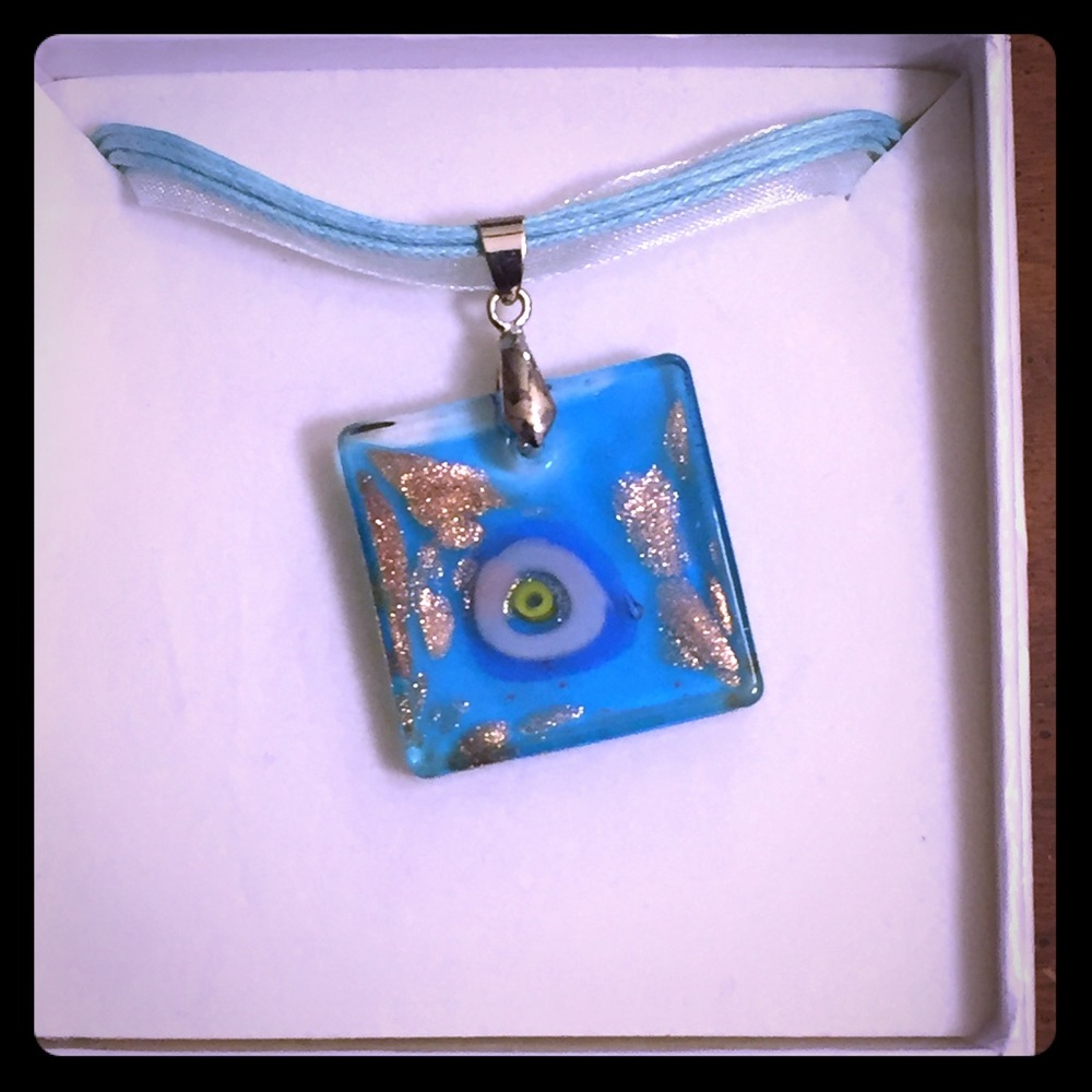 Never worn - Pendant - blue eye square