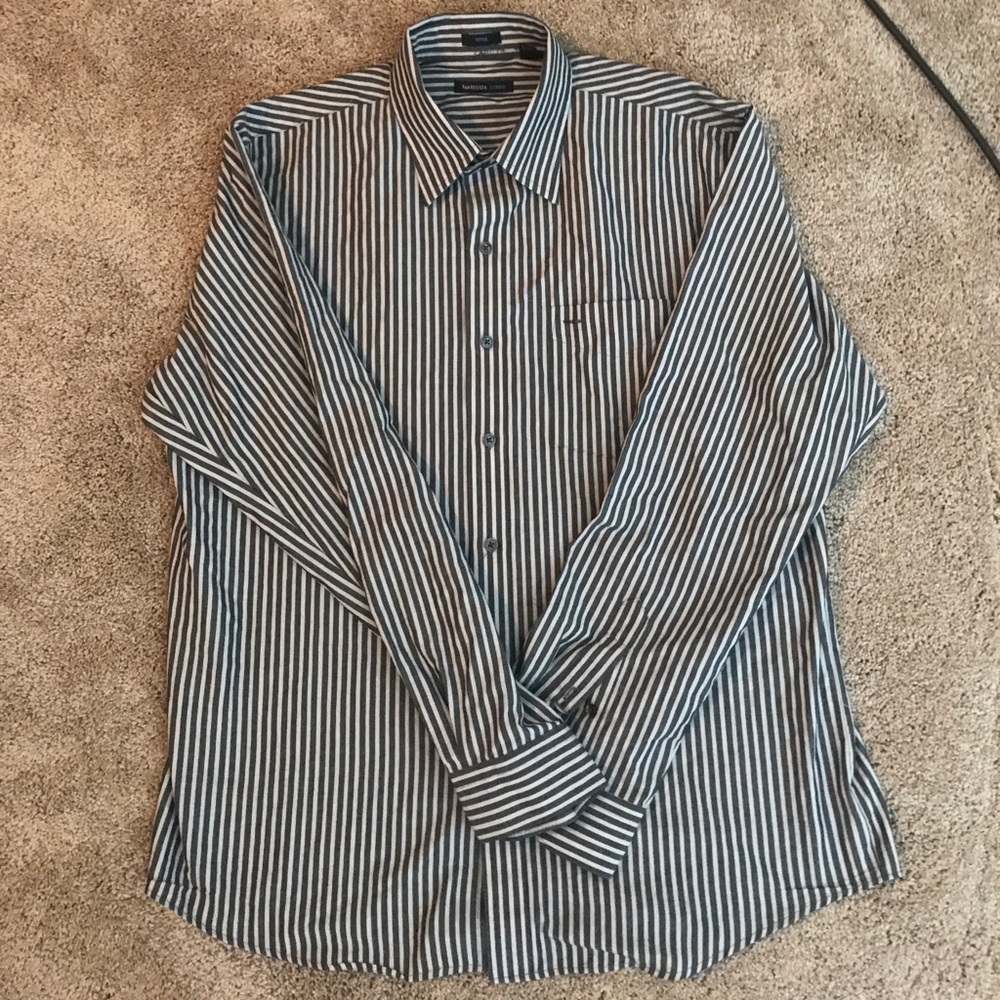 VanHeusen Button Down
