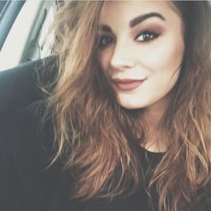 Meet your Posher, Nicole